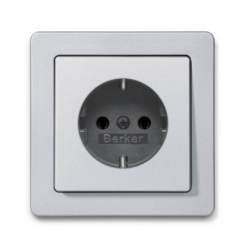 Розетка із з/к Berker Q.1 алюміній