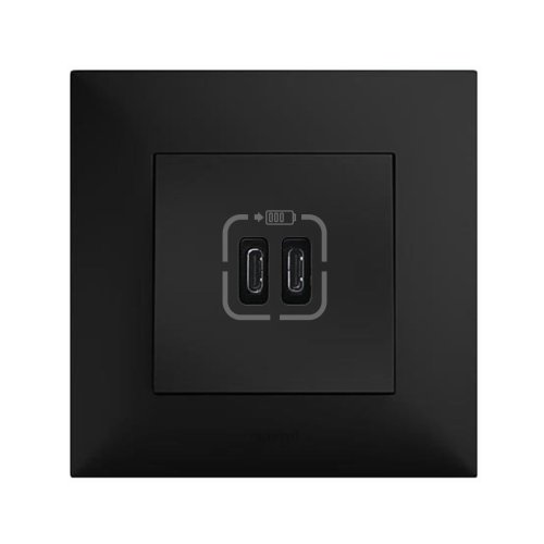 Розетка USB Legrand Niloe STEP 863540 чорний