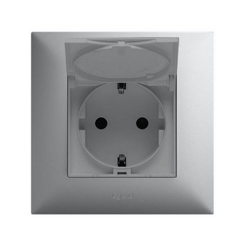 Розетка с з/к и крышкой Legrand Niloe STEP 863333 алюміній